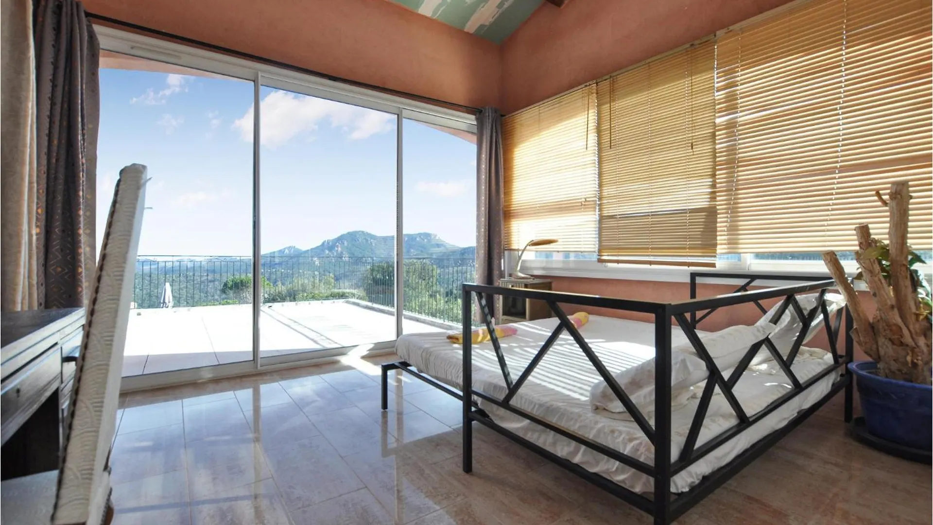 Gorgeous Home In Les Adrets With Wifi Frejus France
